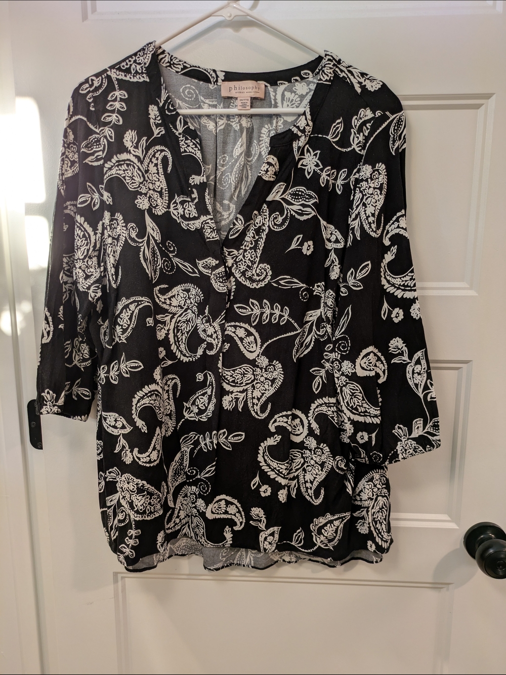 philosophy Black & White Paisley V-Neck Blouse